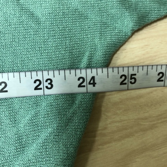 Elle Mint Green With Gold Sequins Lightwight Knit Blouse V Neck Size L NWT - Picture 4 of 6